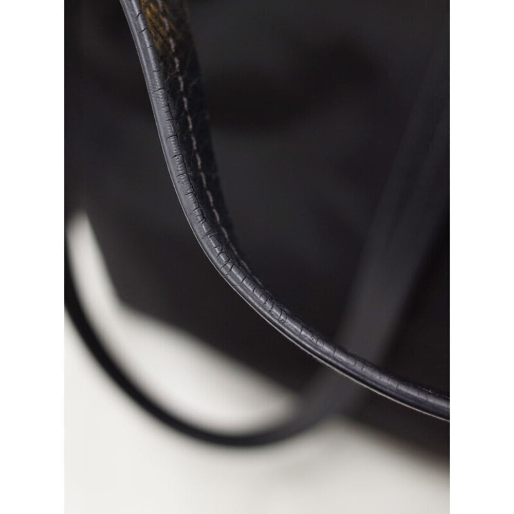 Prada Tessuto Nylon Tote bag Saffiano leather trim - Picture 5 of 9